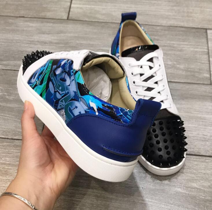 Perfect Quality Red Bottom Shoes Sneakers For Men Women Junior Spikes Orlato Flat Graffiti Patent Leather Rivets Soles Shoes Lovers, Blue
Perfect Quality Red Bottom Shoes Sneakers For Men Women Junior Spikes Orlato Flat Graffiti Patent Leather Rivets Soles Shoes Lovers, Blue