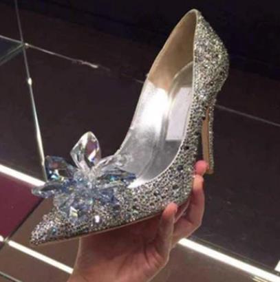 Hot Sale-Fashion women Top Grade Cinderella Crystal Shoes Bridal Rhinestone Wedding Shoes With Flower Genuine Leather Big Small Size 33 to40, Silver
Hot Sale-Fashion women Top Grade Cinderella Crystal Shoes Bridal Rhinestone Wedding Shoes With Flower Genuine Leather Big Small Size 33 to40, Silver