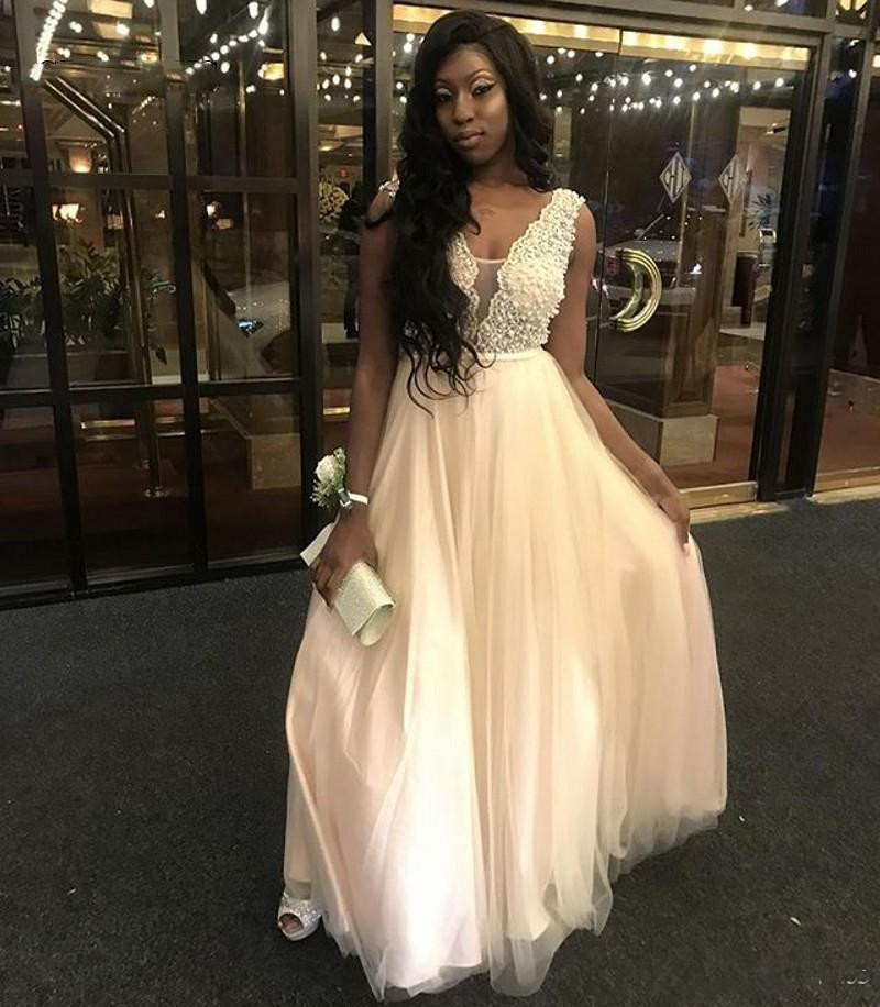 African Tulle Prom Dresses A-line Pearls Lace Party Gown V-neck Long Black Girl Vestido De Fiesta Evening Wear, White
African Tulle Prom Dresses A-line Pearls Lace Party Gown V-neck Long Black Girl Vestido De Fiesta Evening Wear, White