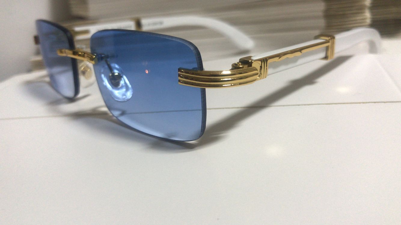 new wood sunglasses mens wooden buffalo horn sunglasses women fashion sports mirror rimless bamboo sun glasses oculos de sol masculino
new wood sunglasses mens wooden buffalo horn sunglasses women fashion sports mirror rimless bamboo sun glasses oculos de sol masculino
