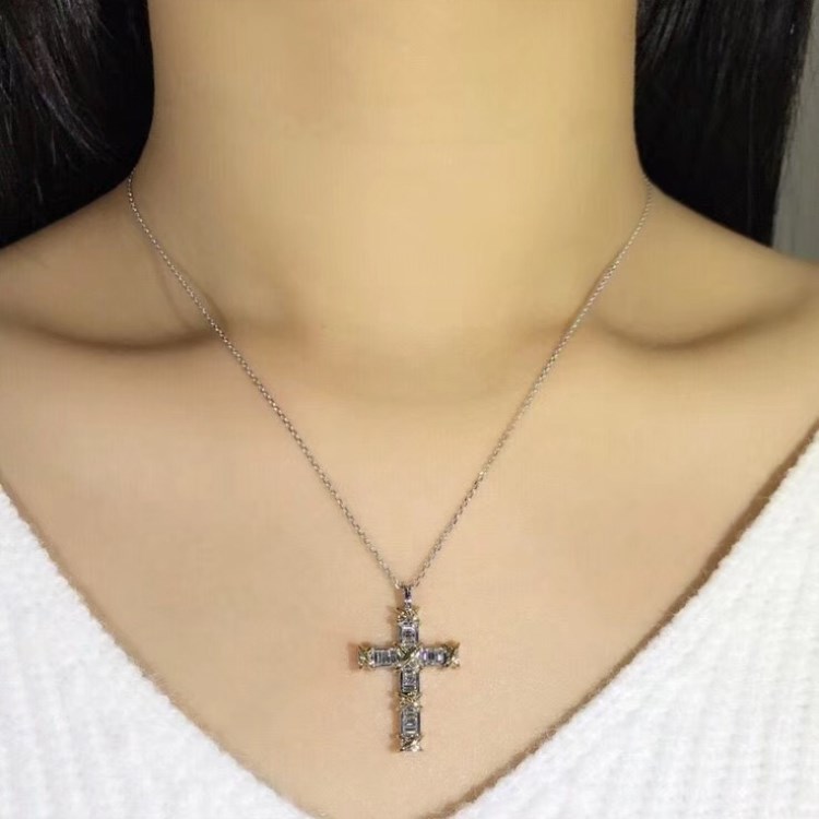 Unique Sterg Sier Princess Cut Topaz Cross Pendant Necklace for Women 536c