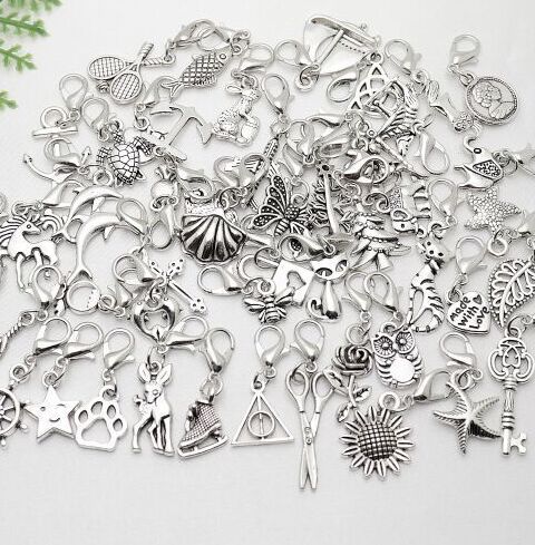 Wholesale - MIC IN STOCK 100 Pcs/lot Mixed Charms pendant lobster Clasp Dangle For Bracelet Jewelry Making findings, Bronze;silver
Wholesale - MIC IN STOCK 100 Pcs/lot Mixed Charms pendant lobster Clasp Dangle For Bracelet Jewelry Making findings, Bronze;silver