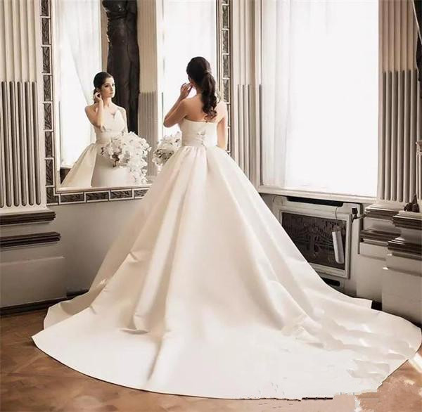 2019 Elegant Mermaid Wedding Dresses With Detachable Train Sweetheart Bridal Gowns Wedding Dress Simple Satin robe de mariage