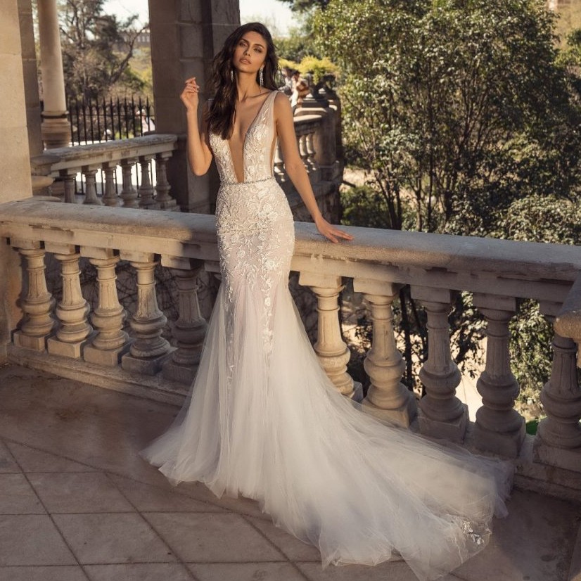 Mermaid Chic Backless Wedding Dresses With Detachable Train Sheer Plunging Neck Beaded Bridal Gowns Sequined Tulle Appliqued Robes De Mari E