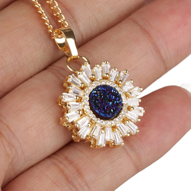 Wholesale- Shining Sun Shape Pendant Necklaces Natural Stone Druzy Rhinestone Necklaces Fashion Style Accessories Gift