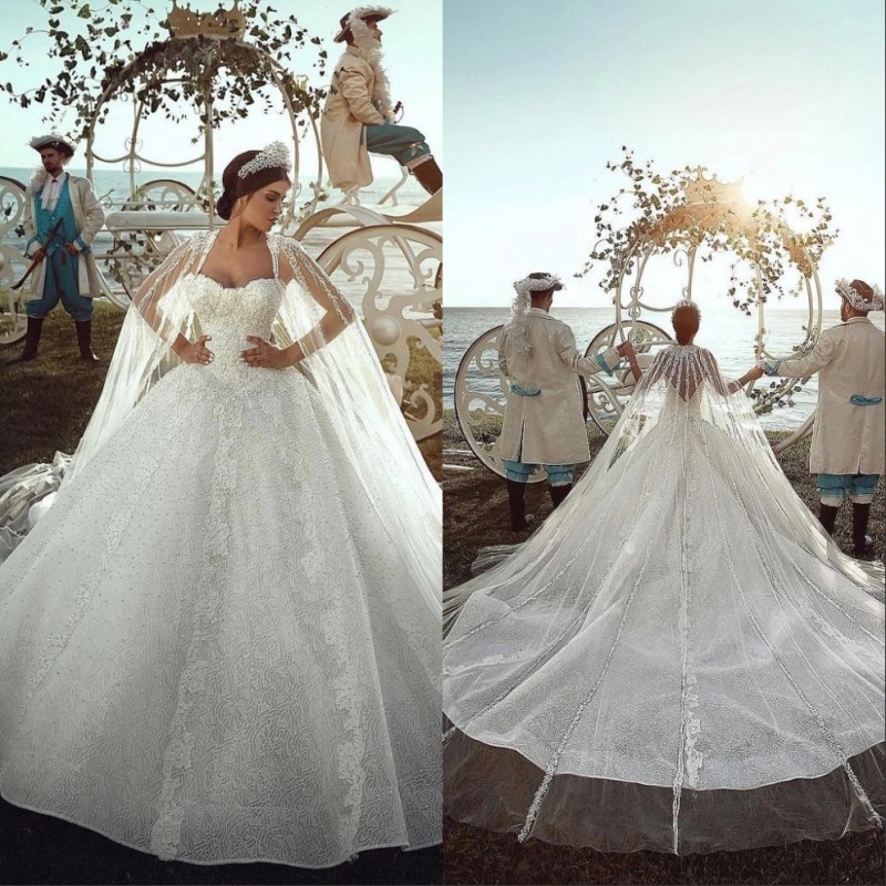 Luxurious Lace Pearls Ball Gown Wedding Dress Dubai Beach Bride Dresses Vestido de noiva With Shiny Beads Veil Long Tail, White
Luxurious Lace Pearls Ball Gown Wedding Dress Dubai Beach Bride Dresses Vestido de noiva With Shiny Beads Veil Long Tail, White