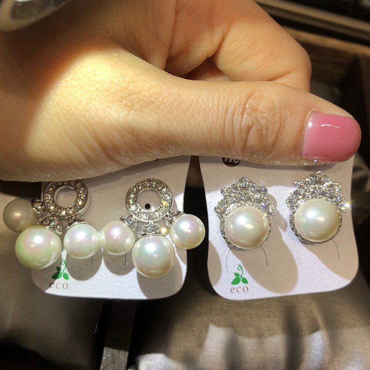 Mix Elegant Pearl Ear Stud Ladies Dangle Korean Electroplated Gold Micro Set Earrings OL Style Random Styles Wholesale