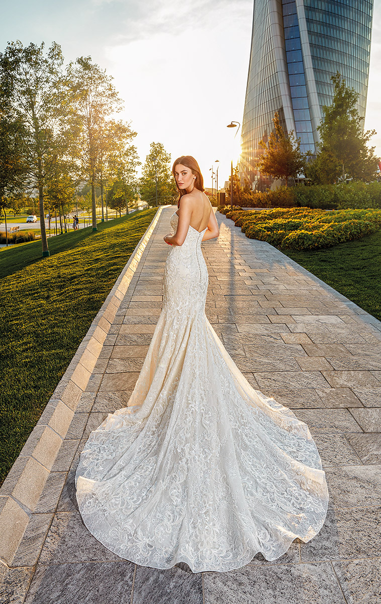 Eddy K 2019 Mermaid Wedding Dresses with Detachable Train Sweetheart Lace Applique Sequins Bridal Gowns Ruffles Backless Beach Wedding Dress
