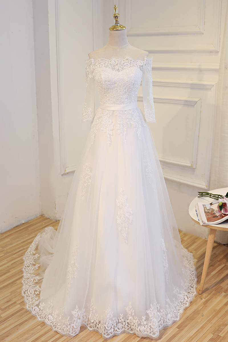Vintage Lace Wedding Dress Sweep Train Strapless 3/4 Long Sleeves Lace-up Back Wedding Gowns Bridal Dresses