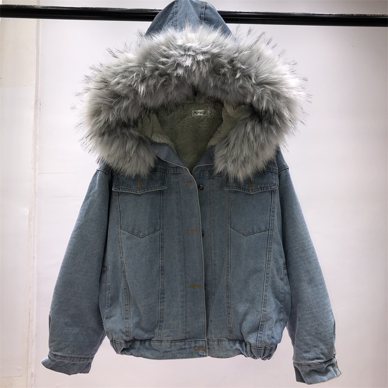 Thick velvet jacket female Winter jeans large collar lambskin coat locomotive Korean women students plus size short jacket -2XL, Gray
Thick velvet jacket female Winter jeans large collar lambskin coat locomotive Korean women students plus size short jacket -2XL, Gray