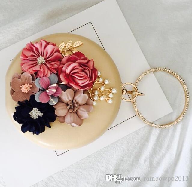 Elegant and delicate stereoscopic flower woman hand bag fashion set auger round hand holding packages Club banquet wedding bride hand bag, Red
Elegant and delicate stereoscopic flower woman hand bag fashion set auger round hand holding packages Club banquet wedding bride hand bag, Red