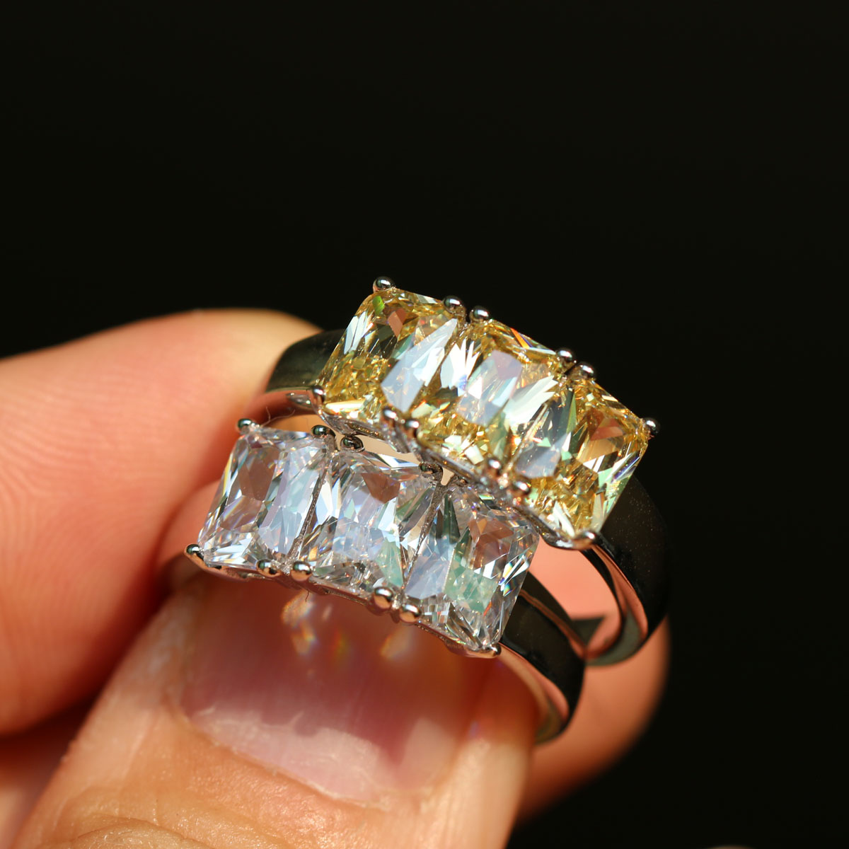 Fashion- Three Princess Cut Stone White Gold Plated Rings Jewelry Rectangle Cubic Zircon Rings Party Jewelry Women Gift