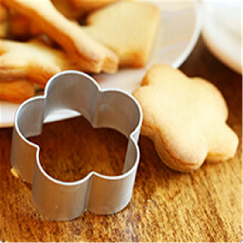 High quality Kitchen DIY Cartoon Cookies Mold Tools Aluminium Alloy Fondant Cake Sugarcraft Cutter Tools Factory Direct Sales
High quality Kitchen DIY Cartoon Cookies Mold Tools Aluminium Alloy Fondant Cake Sugarcraft Cutter Tools Factory Direct Sales
