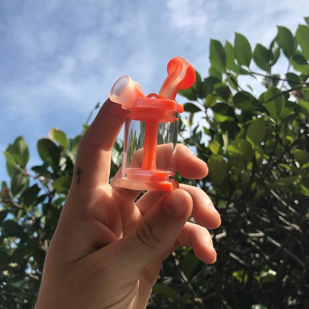 Waxmaid 3 inches smoking accessories glass bubbler silicone oil rig for smoke joint retail ship from CA local warehouse
Waxmaid 3 inches smoking accessories glass bubbler silicone oil rig for smoke joint retail ship from CA local warehouse