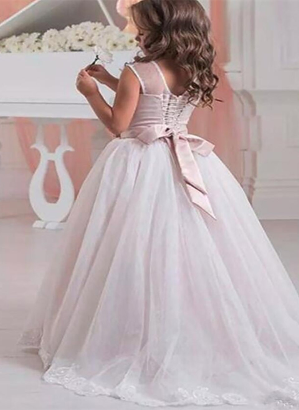Well-designed Flower Girl Dress For Wedding Birthday Party Lace Up Pageant Gowns with Handmade Flower Lace Beading High Quality