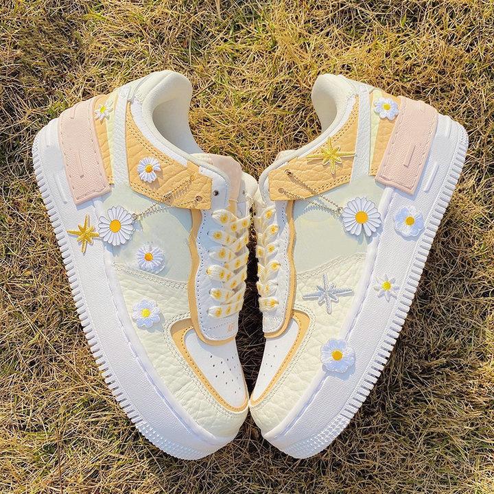 2020 Forces Shadow Tropical Twist Daisy Lunar Classic 1s Girls Women Running Shoes One 1 Skate Low Cut Trainers Sneakers des Chaussures off
2020 Forces Shadow Tropical Twist Daisy Lunar Classic 1s Girls Women Running Shoes One 1 Skate Low Cut Trainers Sneakers des Chaussures off