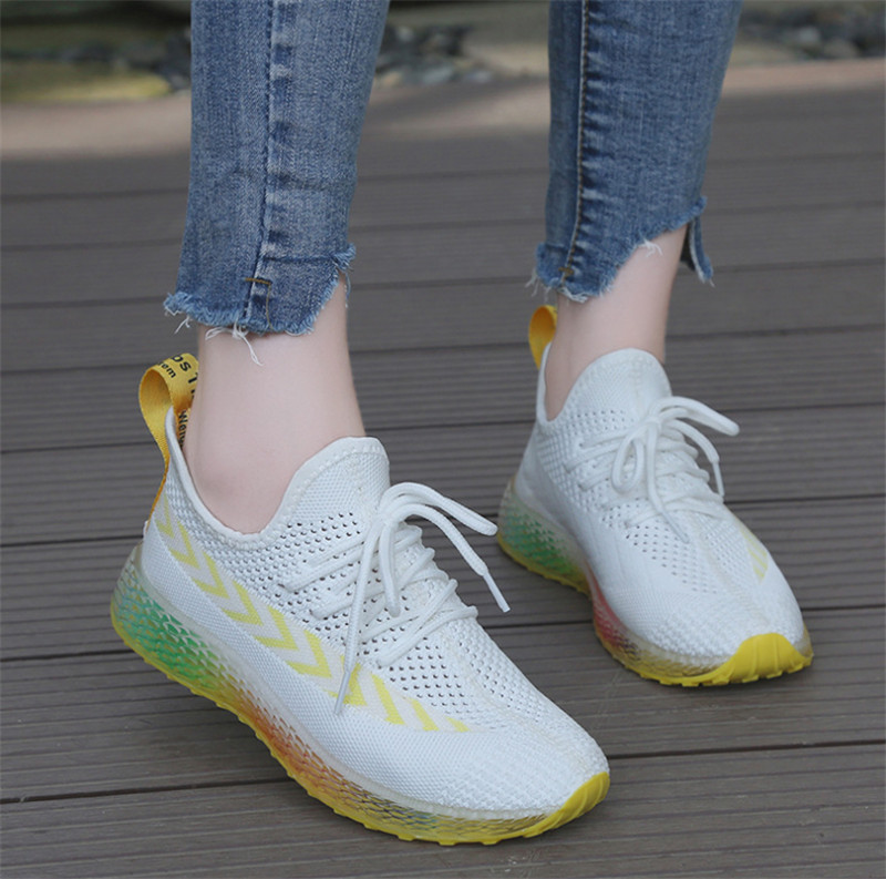 High Quality 2019 Triple S ins Chaussures Fashion Designer Shoes Trainers White Black Dress De Luxe Sneakers Women running Shoes
High Quality 2019 Triple S ins Chaussures Fashion Designer Shoes Trainers White Black Dress De Luxe Sneakers Women running Shoes
