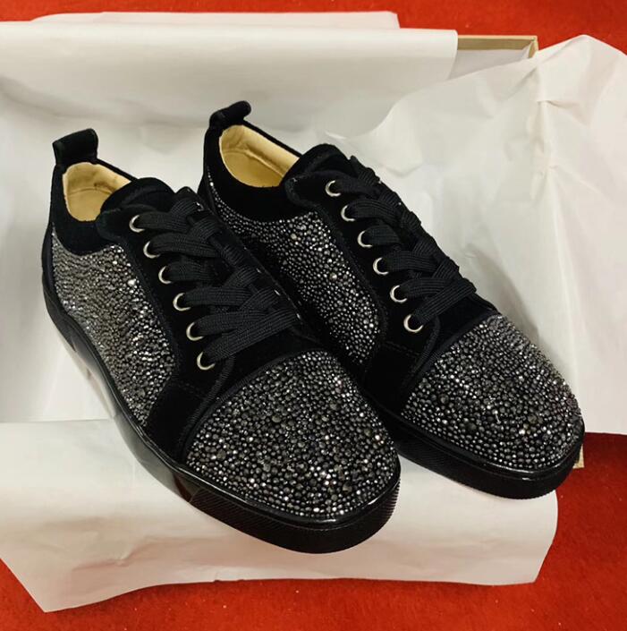 Luxury Mens Designer Low Top Red Bottom Casual Shoes Round Toes Strass Flat Famous Rhinestone Brand Outdoor Sneakers EU35-47, Colour 5
Luxury Mens Designer Low Top Red Bottom Casual Shoes Round Toes Strass Flat Famous Rhinestone Brand Outdoor Sneakers EU35-47, Colour 5
