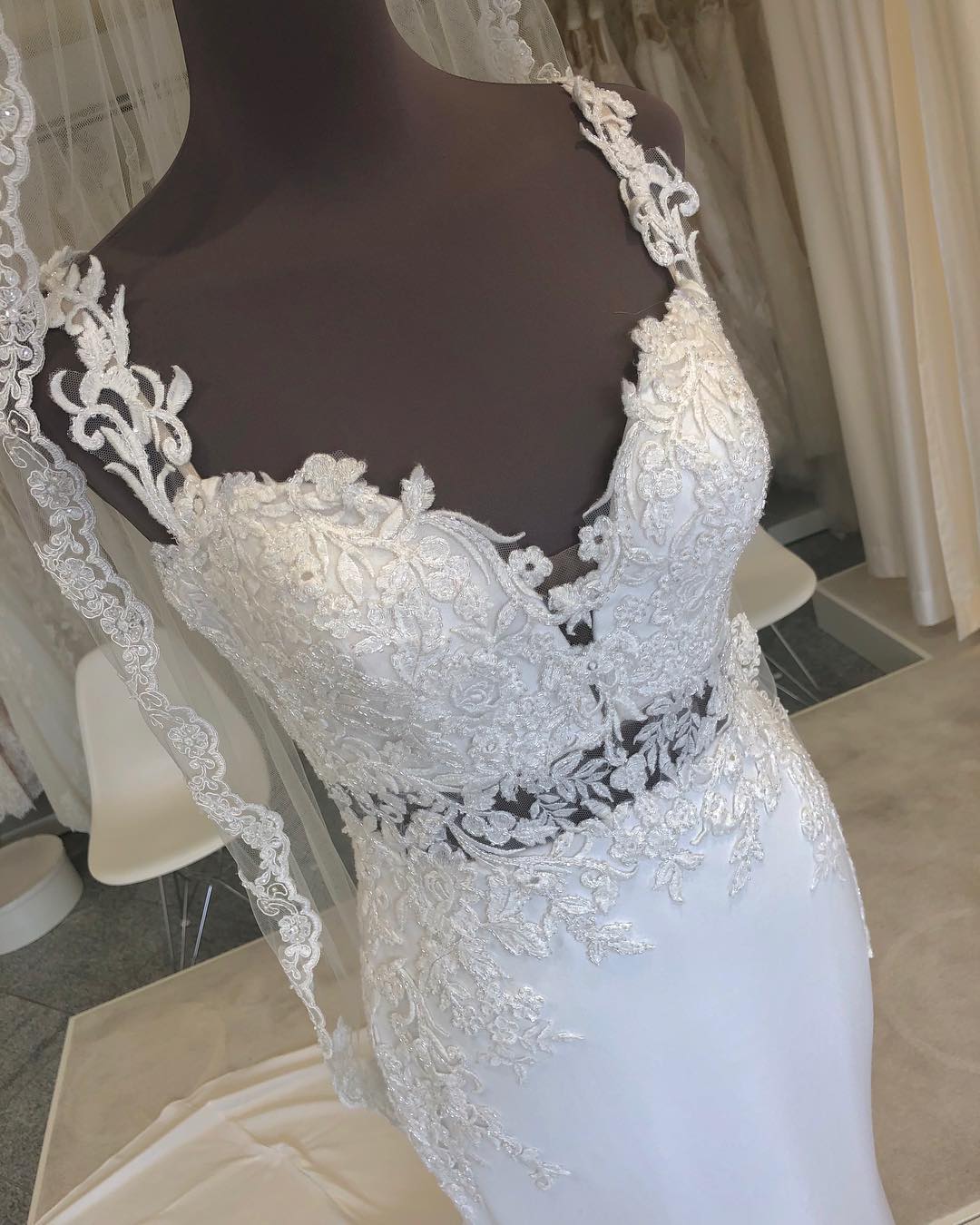 2020 Mermaid Wedding Dresses Lace Applique Satin Wedding Dresses Sweep Train Bridal Gowns Vestidos De Novia