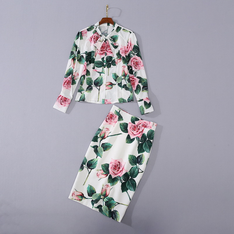 European and American women' wear 2020 summer new style Long - sleeved bow collar shirt Rose print skirt Fashion suits, White
European and American women' wear 2020 summer new style Long - sleeved bow collar shirt Rose print skirt Fashion suits, White