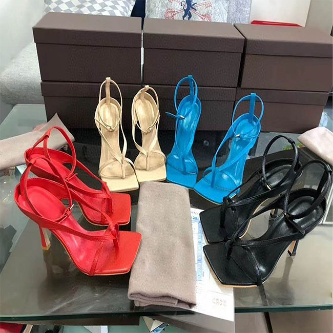Fashion designer style word thin belt clip toe Roman shoes herringbone toe fine heel high heel sandals summer white square head Roman women, Red
Fashion designer style word thin belt clip toe Roman shoes herringbone toe fine heel high heel sandals summer white square head Roman women, Red