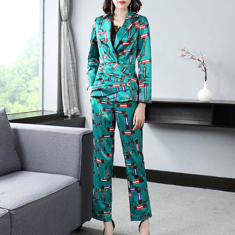 Women' suit new collar chain print jacket + nine points straight pants suit professional wear formal women' set, Same as the picture
Women' suit new collar chain print jacket + nine points straight pants suit professional wear formal women' set, Same as the picture