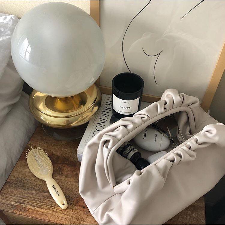 Designer-Day clutch Evening party purse bag women large big ruched pillow bag leather pouch handbag 2019 summer white brown, Black
Designer-Day clutch Evening party purse bag women large big ruched pillow bag leather pouch handbag 2019 summer white brown, Black