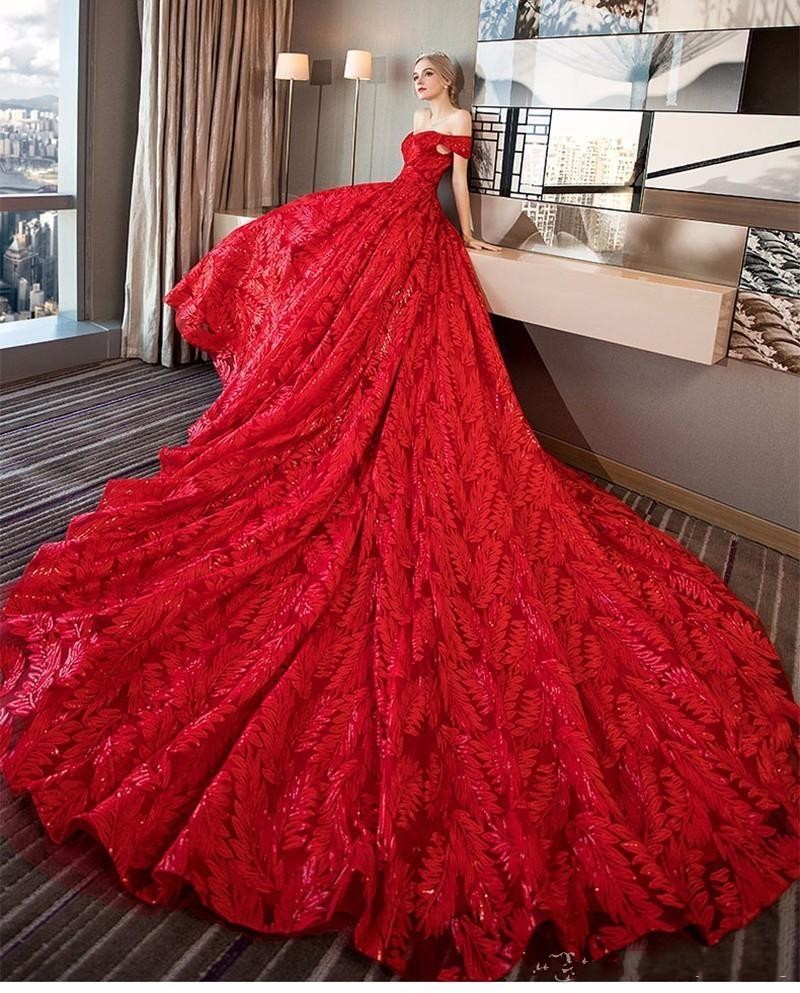 Luxurious Lace Wedding Dresses Custom Made Floor Length Off Shoulder Red Bridal Gowns Long Tail vestidos de novia