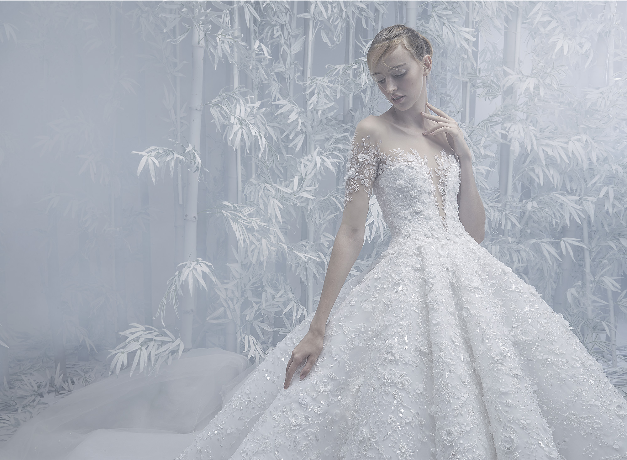 Michael Cinco 2019 Luxury Wedding Dresses Sheer Jewel Neck Lace 3D Floral Appliqued Bead Bridal Gowns Court Train Short Sleeve Wedding Dress