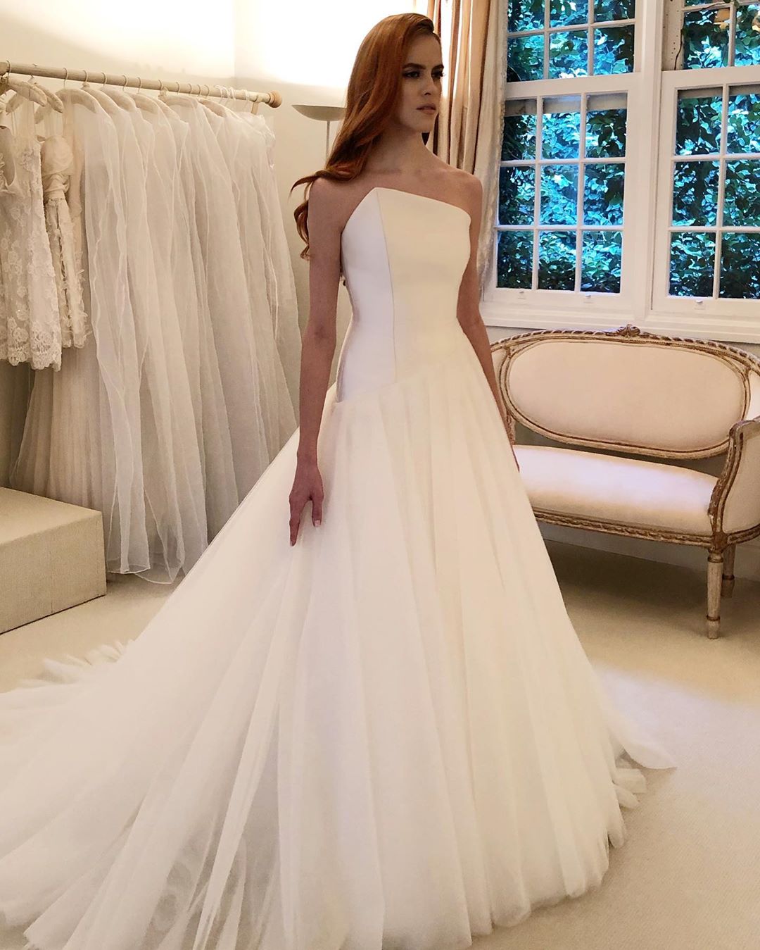 Line Stunning A Wedding Dresses Strapless Neck Pleated Sleeveless Bridal Gowns Sweep Train Tulle Robe De Marie