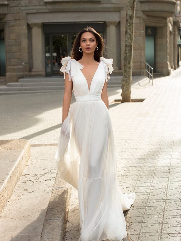 bohemian bridal dresses v neck ruffle sleeveless wedding dress backless sweep train simple custom made robes de marie