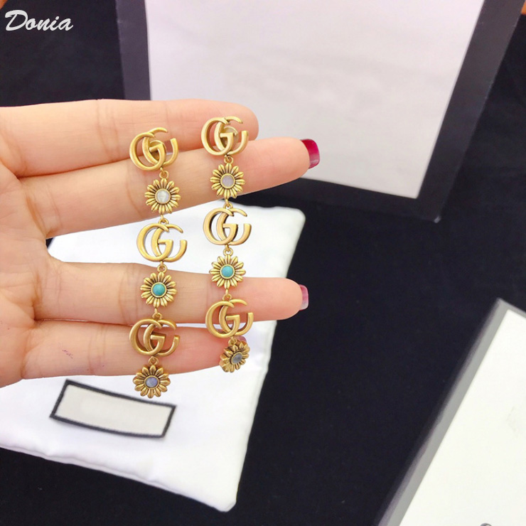 Donia jewelry European and American fashion flower necklace bracelet earring five sets of wedding jewelry women's banquet set decorative gif
Donia jewelry European and American fashion flower necklace bracelet earring five sets of wedding jewelry women's banquet set decorative gif