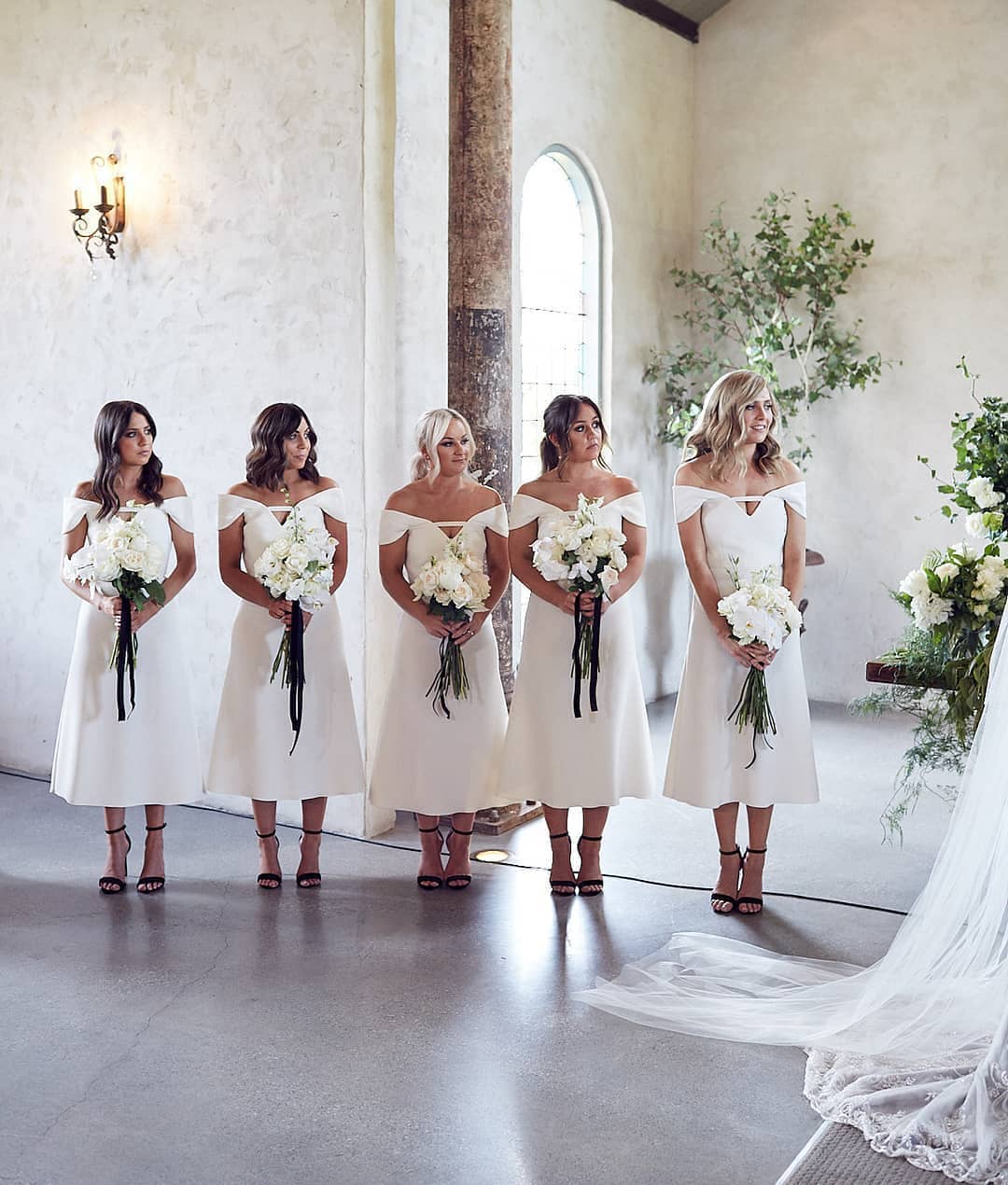 Elegant Satin Bridesmaid Dresses Tea Length Off Shoulder Cheap Bridal Gowns Women Formal Prom Dresses Custom Made