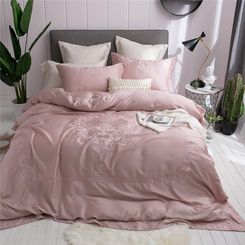 J2 Green color J/7pcs soft tencel Bedding Set royal embroidery duvet covers Classical Chinese style Bed bedclothes
J2 Green color J/7pcs soft tencel Bedding Set royal embroidery duvet covers Classical Chinese style Bed bedclothes