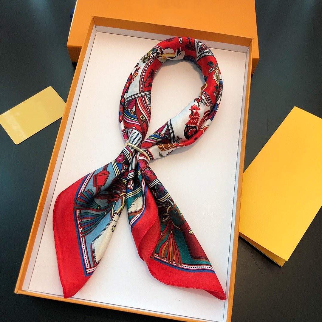 100% mulberry silk versatile small square towel age reduction temperament elegant headscarf dress with soft and comfortable skin