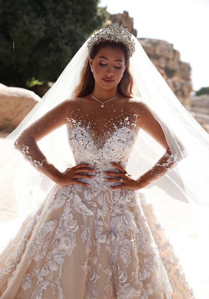 2020 Arabic Long Sleeve Wedding Dresses Sheer Jewel Neck A Line Appliqued Bead Vintage Wedding Dress Sweep Train Plus Size Vestidos De Novia