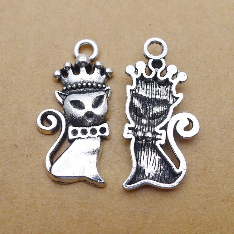 A6827 32*13mm Kitty An Crown Ancient Silver Combine Gold Product Parts 100 Individual / Package 2.4 G
A6827 32*13mm Kitty An Crown Ancient Silver Combine Gold Product Parts 100 Individual / Package 2.4 G