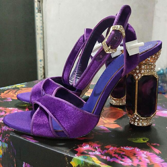 Women Silk Velvet High heeled Shoes Rhinestone Heel T Strap Lady Summer Gladiators
Women Silk Velvet High heeled Shoes Rhinestone Heel T Strap Lady Summer Gladiators