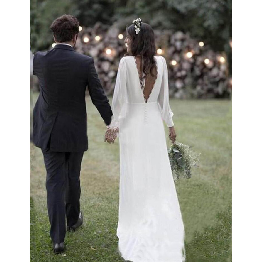 White Chiffon A Line Beach Wedding Dresses With Long Sleeves V Neck Backless Boho Garden Bridal Gowns Floor Length Wedding Vestido
