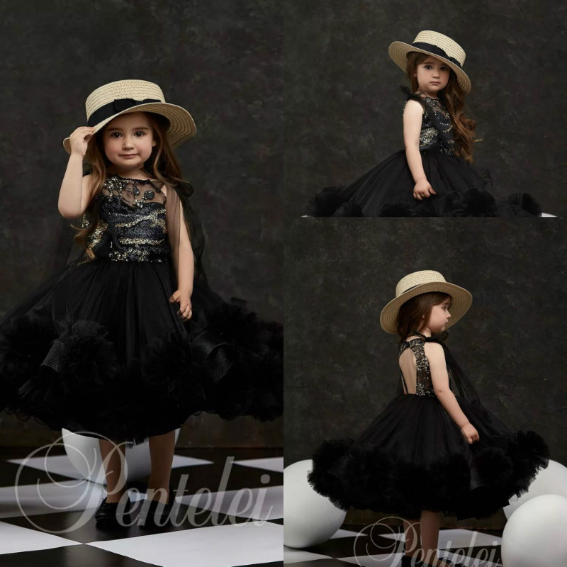 Dreamly Ball Gown Flower Girl Dress Jewel Sleeveless Hollow Sequins Lace Tulle Tiered Pageant Dress Knee Length Girl's Birthday Part, White
Dreamly Ball Gown Flower Girl Dress Jewel Sleeveless Hollow Sequins Lace Tulle Tiered Pageant Dress Knee Length Girl's Birthday Part, White