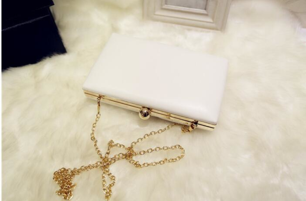 Women Lady Satin Crystal Bridal Handbag Clutch Party Wedding Purse Evening Bag Pleated Day Clutches Solid Ladies Handbags 2021