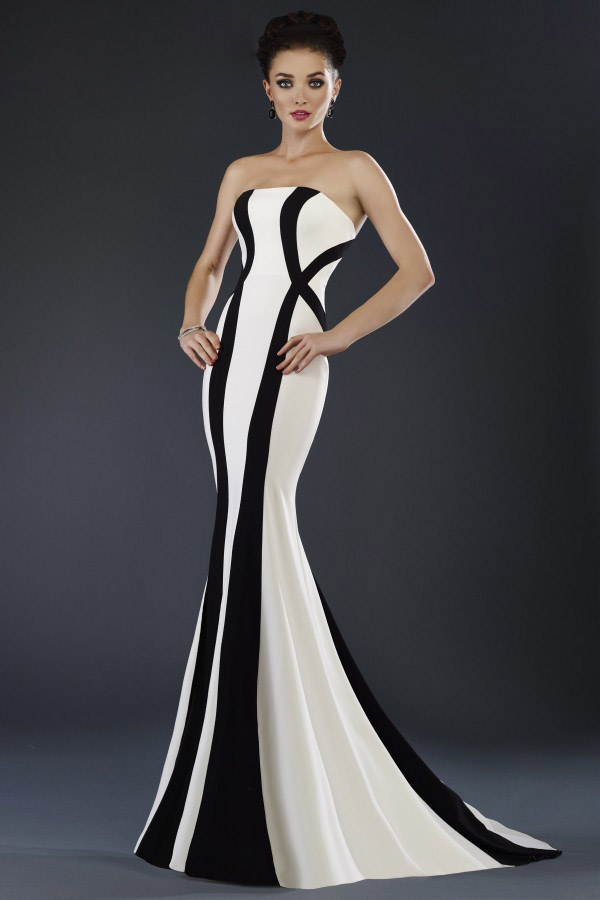 Cheap Janique Mermaid Satin Mother of The Bride Dresses Strapless Plus Size Wedding Guest Dress Sweep Train Evening Gowns