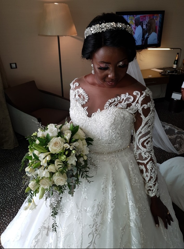 vintage arabic wedding dresses with charming lace embellishments beads and sheer sleeveless design code zj225