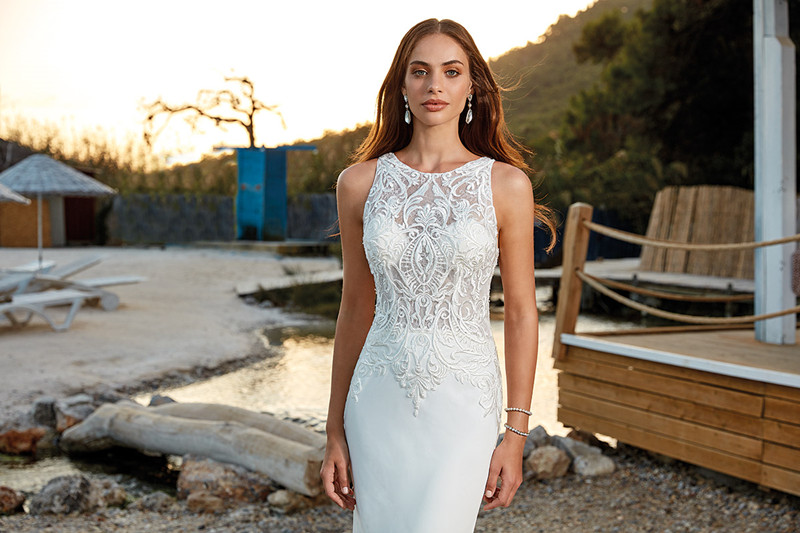 Mermaid Lace Classy Wedding Dresses Jewel Neck Sweep Train Bridal Gowns Buttons Back Trumpet Plus Size Robe De Marie