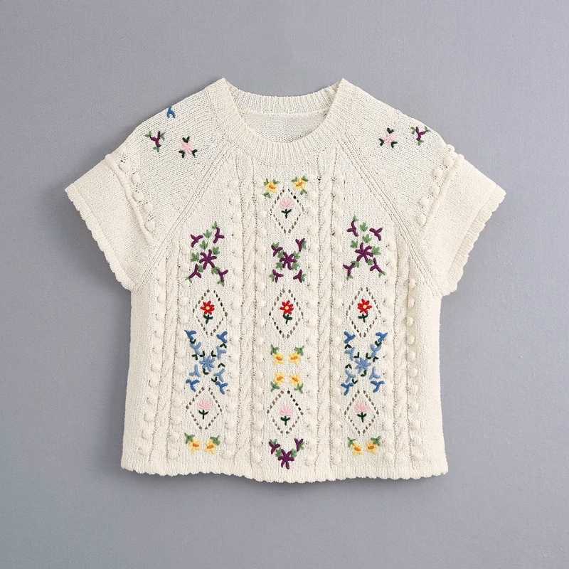 women fashion floral embroidery short sleeve knitting casual slim sweater female ball stitching retro pullover sweater tops S263, As pic s263bb
women fashion floral embroidery short sleeve knitting casual slim sweater female ball stitching retro pullover sweater tops S263, As pic s263bb