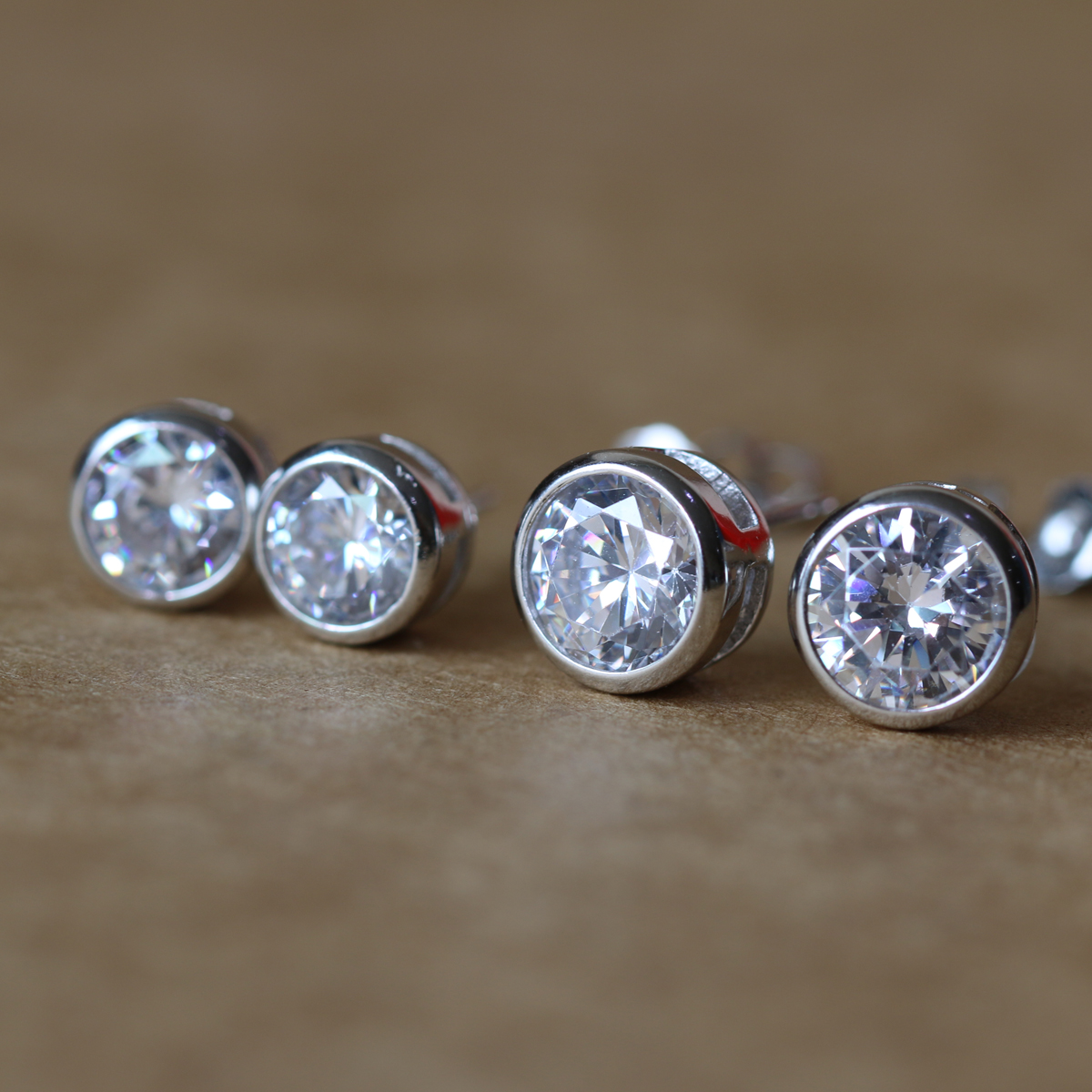 Fashion-Bling Earring Set White Color Cute Round Stud Earrings For Women Fashion Jewelry Birthday Gift Wholesale Fine Jewelry