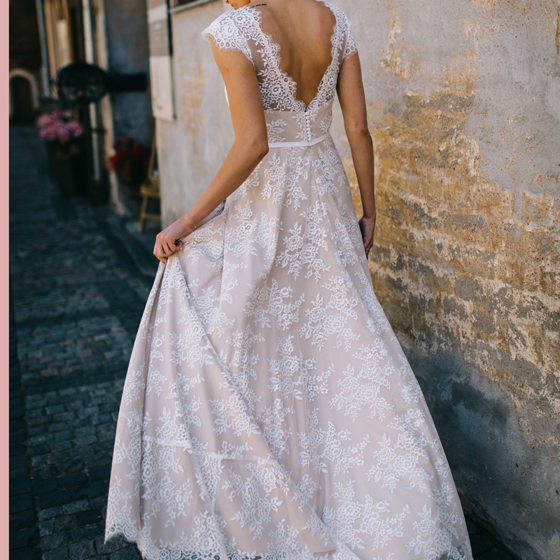 Vintage Champagne Lace Bohemian Wedding Dress A e Cap Sleeve Sexy Backless Bridal Gown Sweep Train Vestidos de Novia