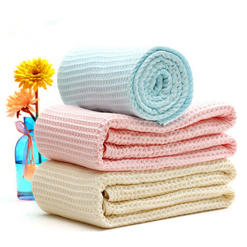 100% Cotton Weave Blanket for Bed in Winter Light-Weight Easy-Care Comfortable and Cozy Warm with Soft Yarns
100% Cotton Weave Blanket for Bed in Winter Light-Weight Easy-Care Comfortable and Cozy Warm with Soft Yarns