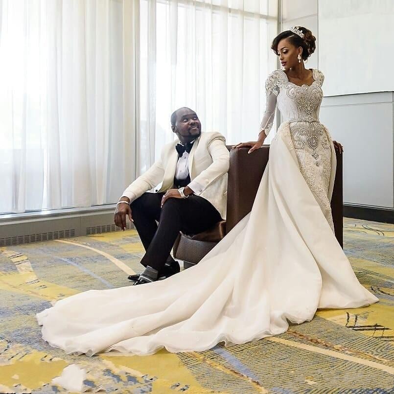 Long African Sleeves Mermaid Dresses Scoop Neck Lace Applique Beaded Crystals Over Skirts Court Train Wedding Bridal Gowns
