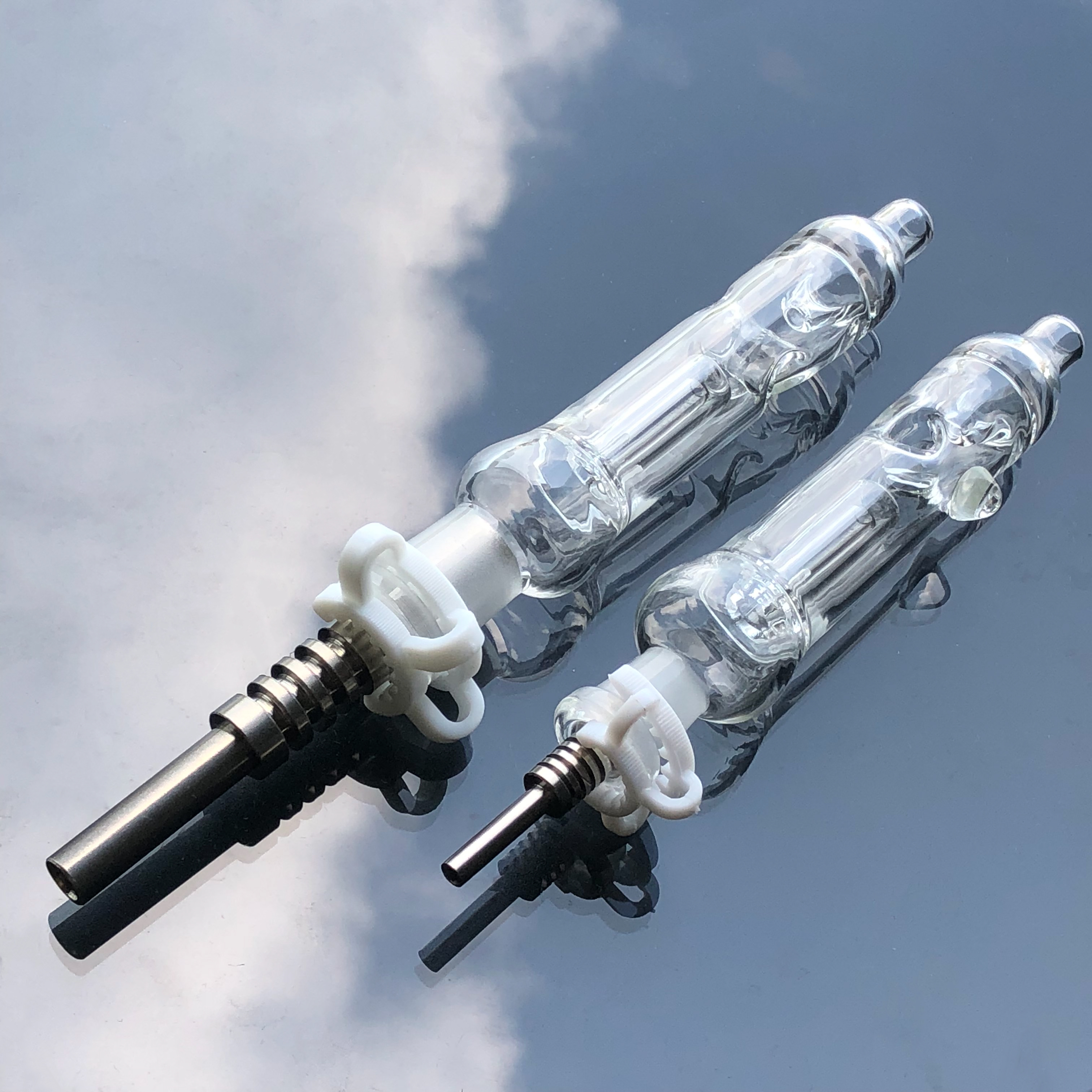 Mini Nector Collectors Kit Oil Rigs 10mm 14mm Joint Nector Collector Set Small Glass Water Pipes Dab Straw With Titanium Nail NC12
Mini Nector Collectors Kit Oil Rigs 10mm 14mm Joint Nector Collector Set Small Glass Water Pipes Dab Straw With Titanium Nail NC12